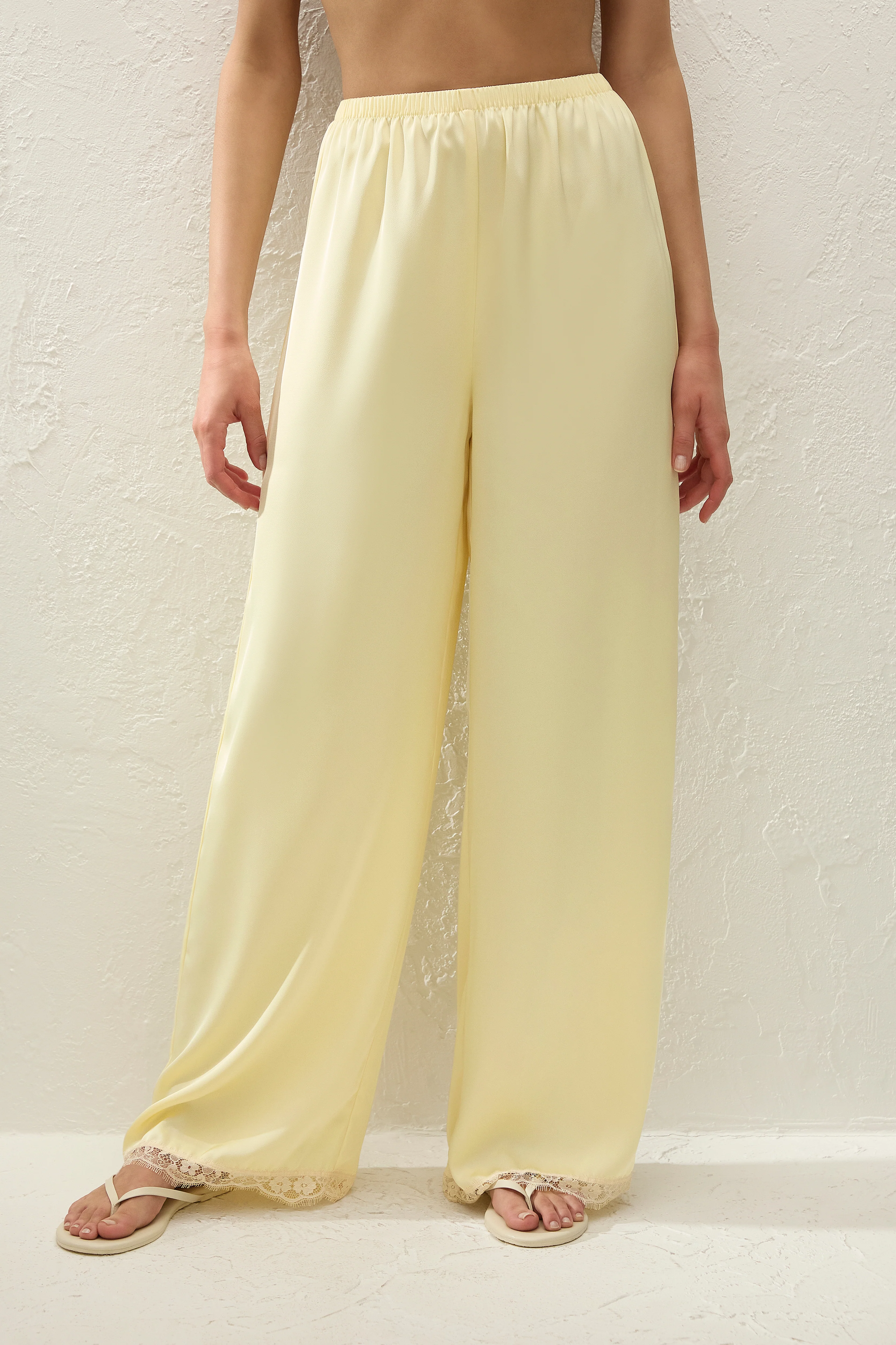 Adnina Pant Lucia Lace - Image 2