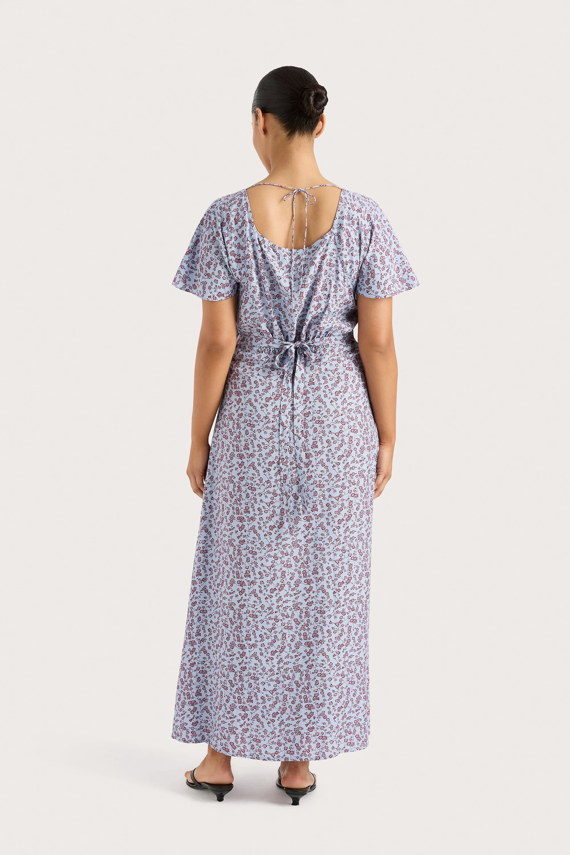 Aurelia Midi Dress Amaryllis Floral Blue - Final Sale - Image 9