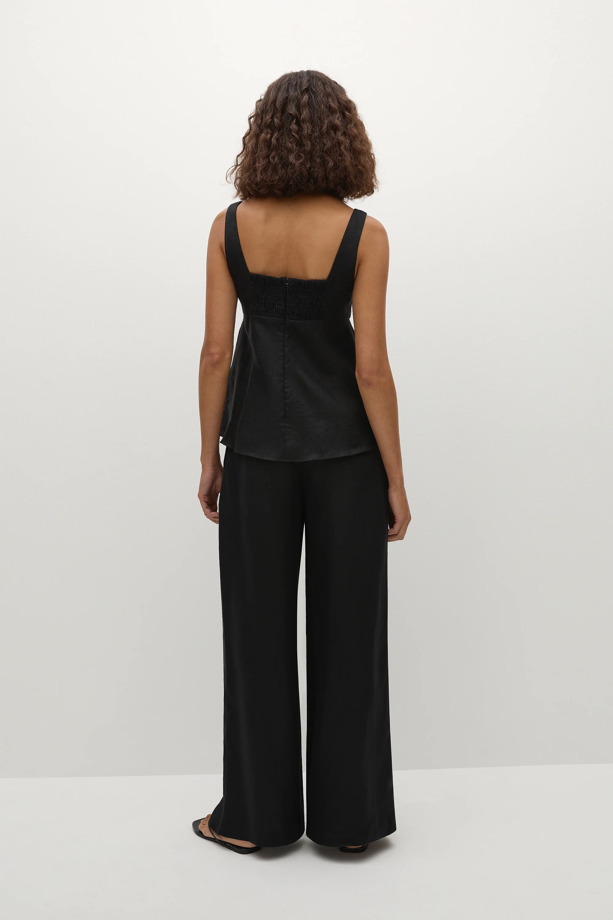 Ellie Top Black - Final Sale - Image 4