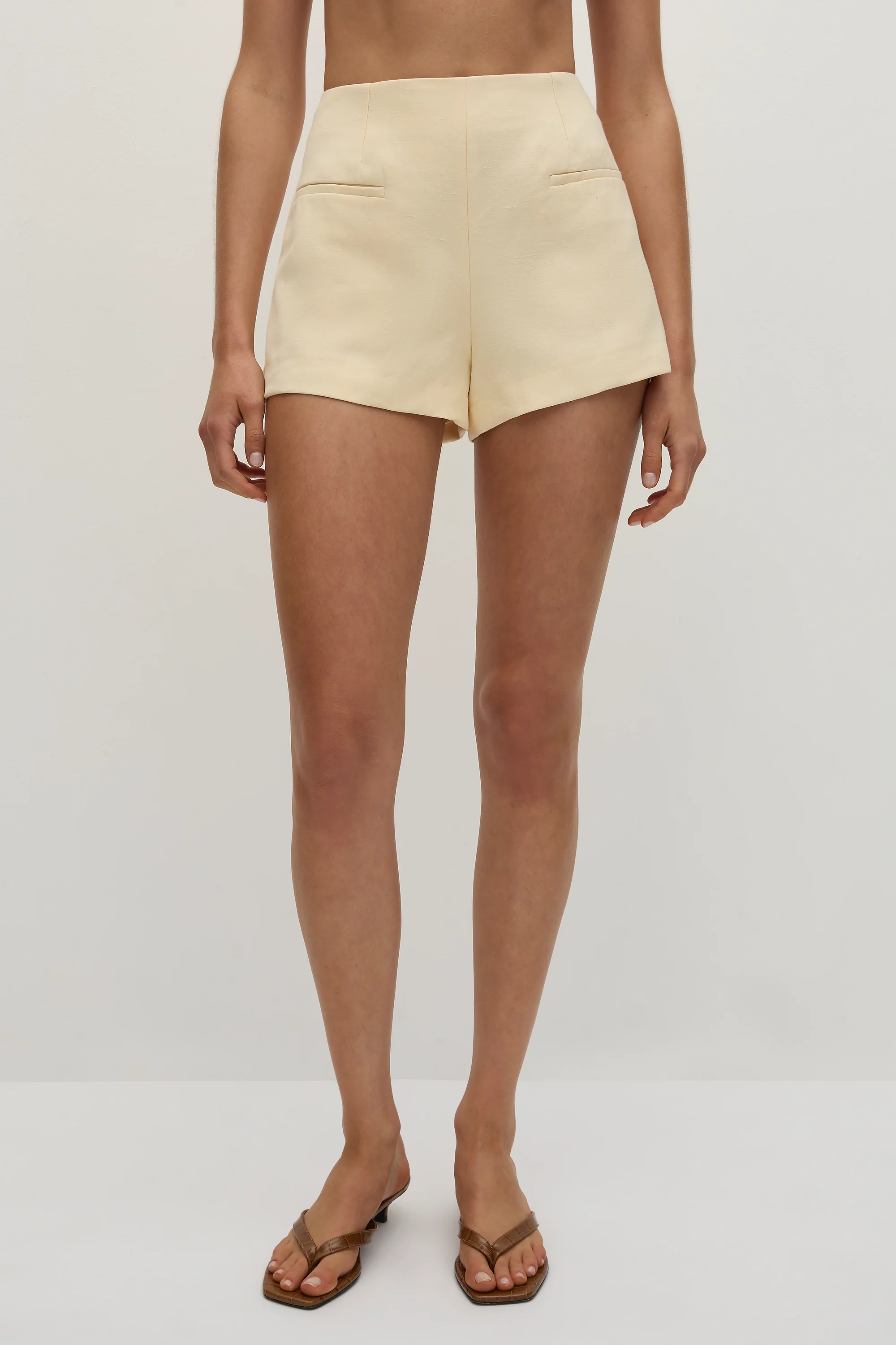 Florine Mini Shorts Butter - Final Sale - Image 2