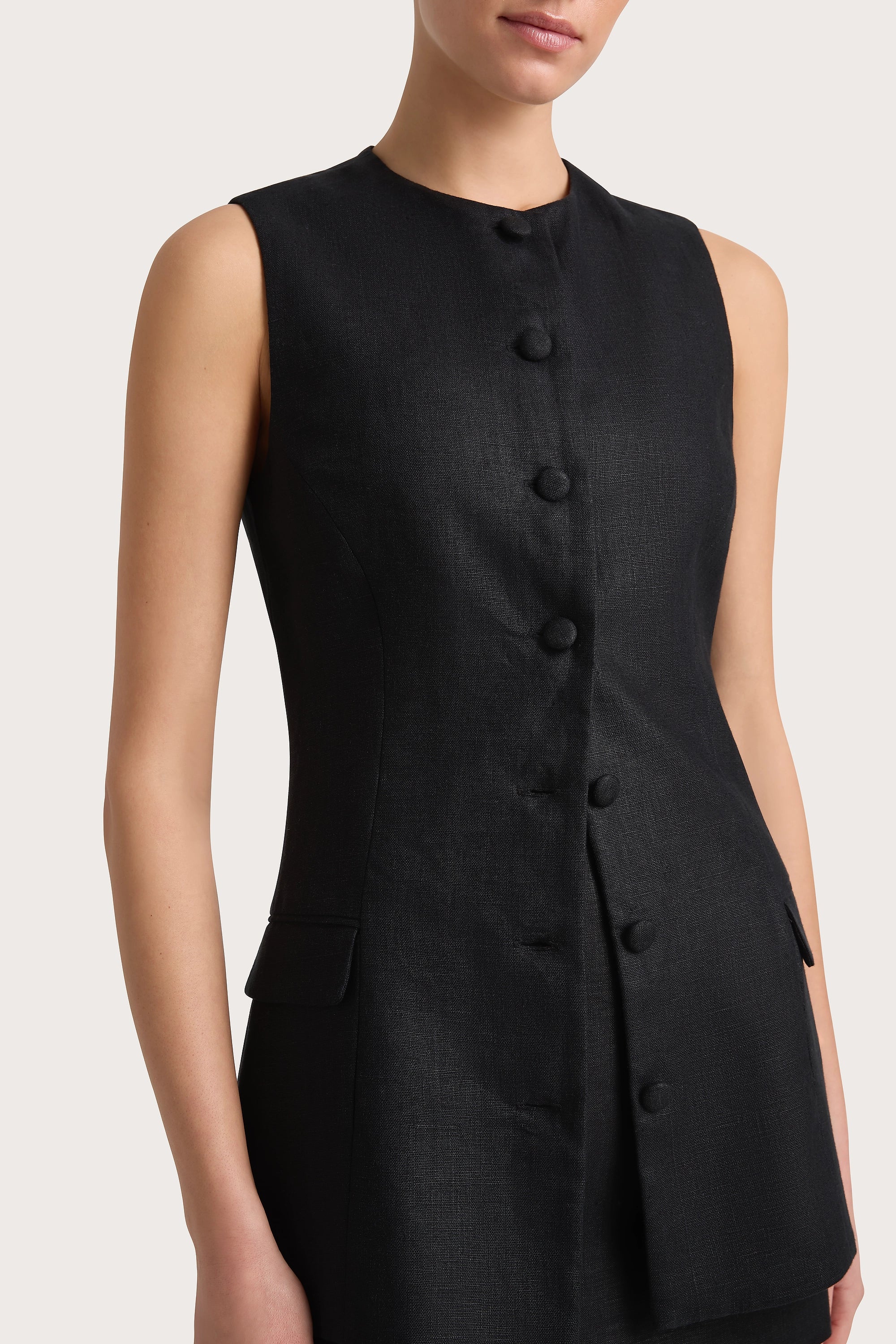 Jane Vest Black - Final Sale - Image 3