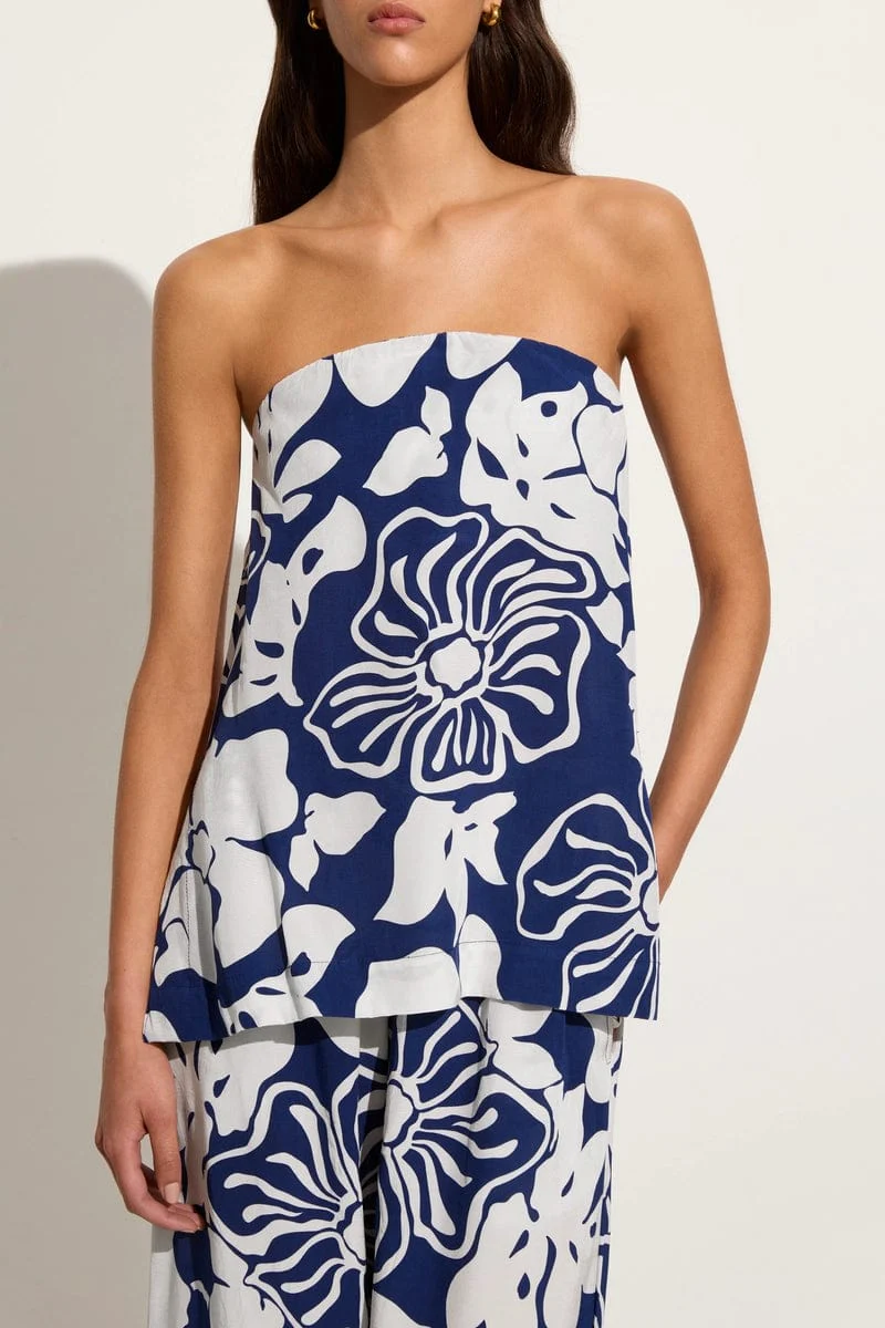 Lizette Top Mica Floral Navy - Final Sale - Image 3