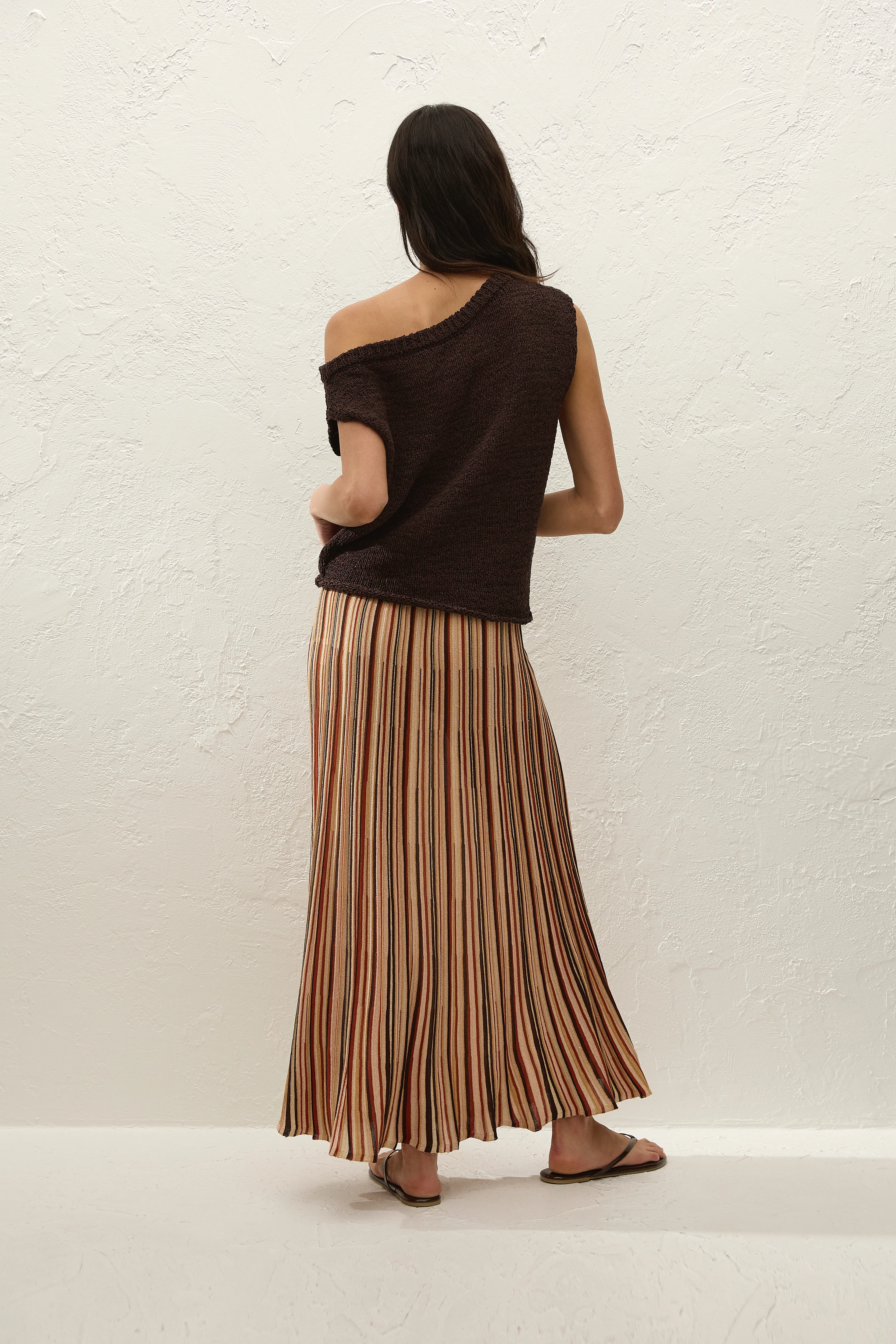 Micah Top Carob - Image 4