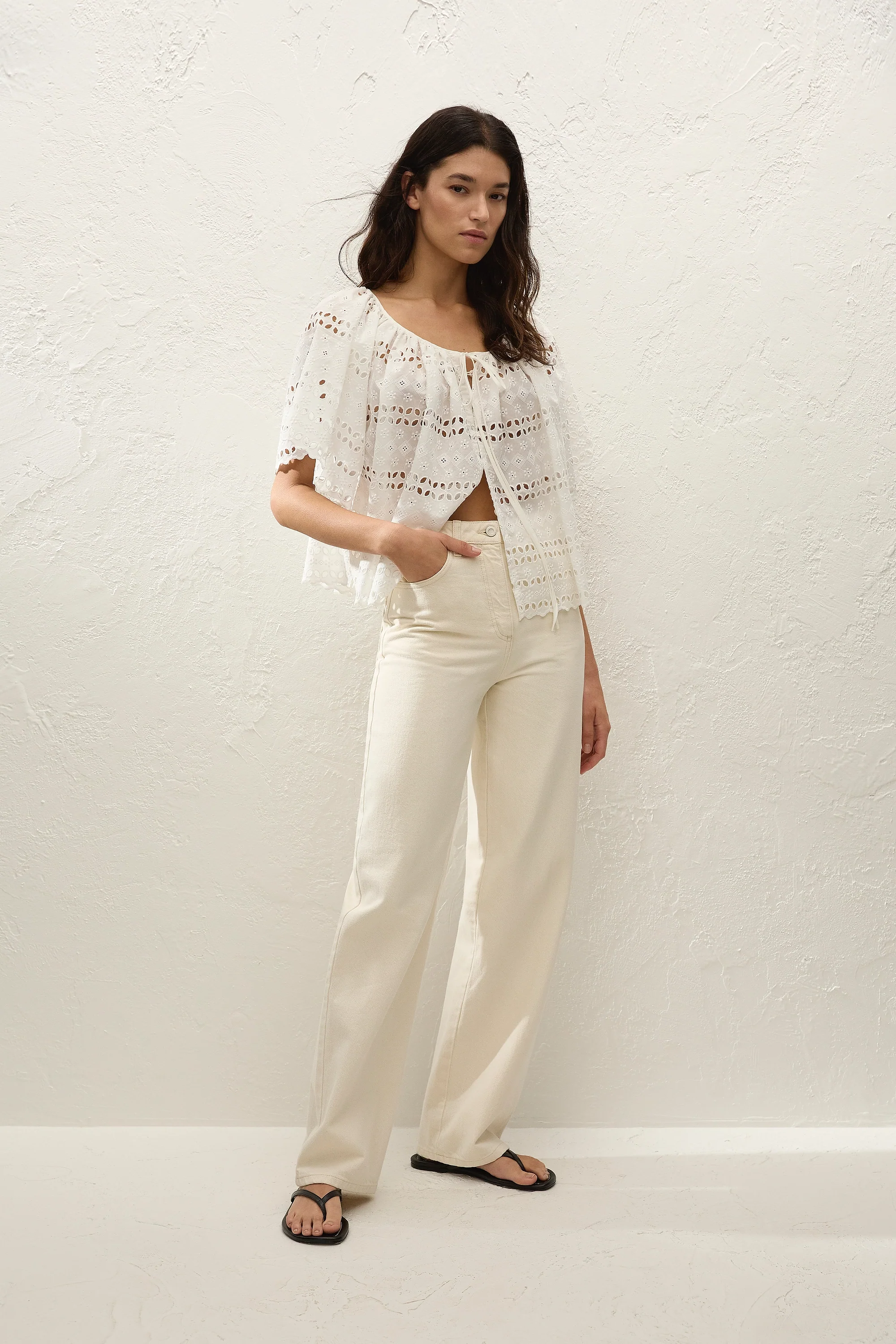 Mitla Top Rosa Broderie White - Image 7