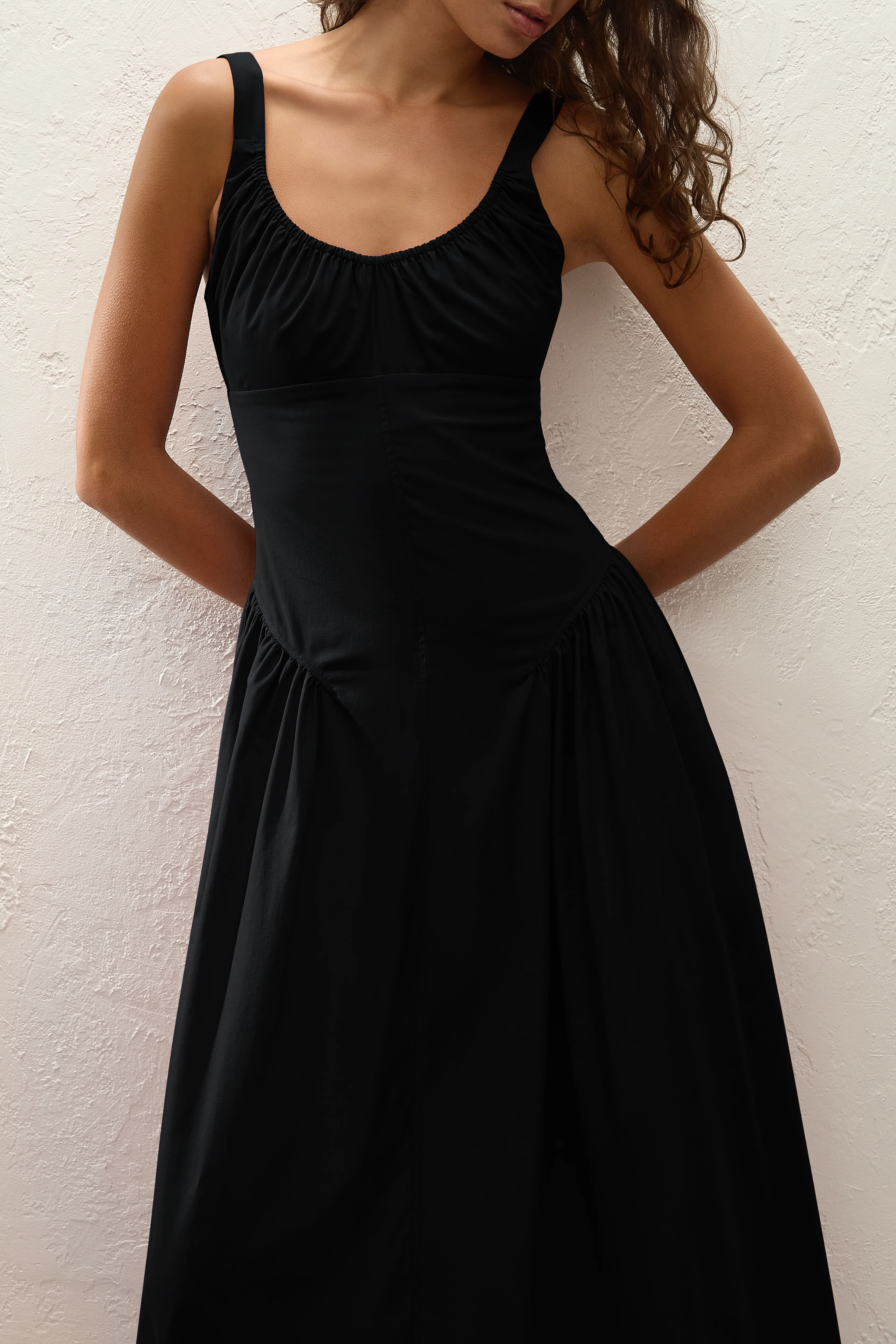 Olas Midi Dress Black - Image 2