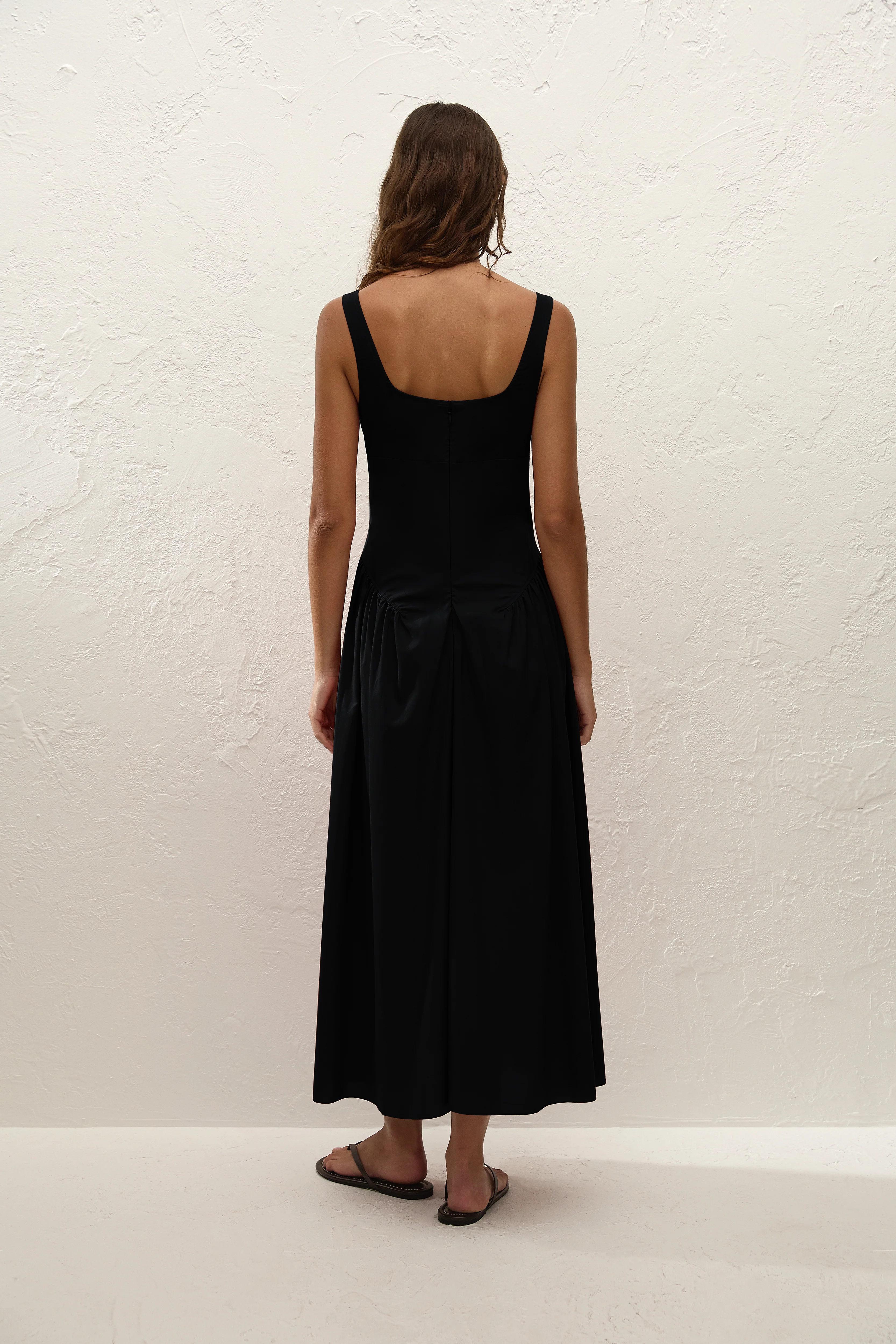 Olas Midi Dress Black - Image 4