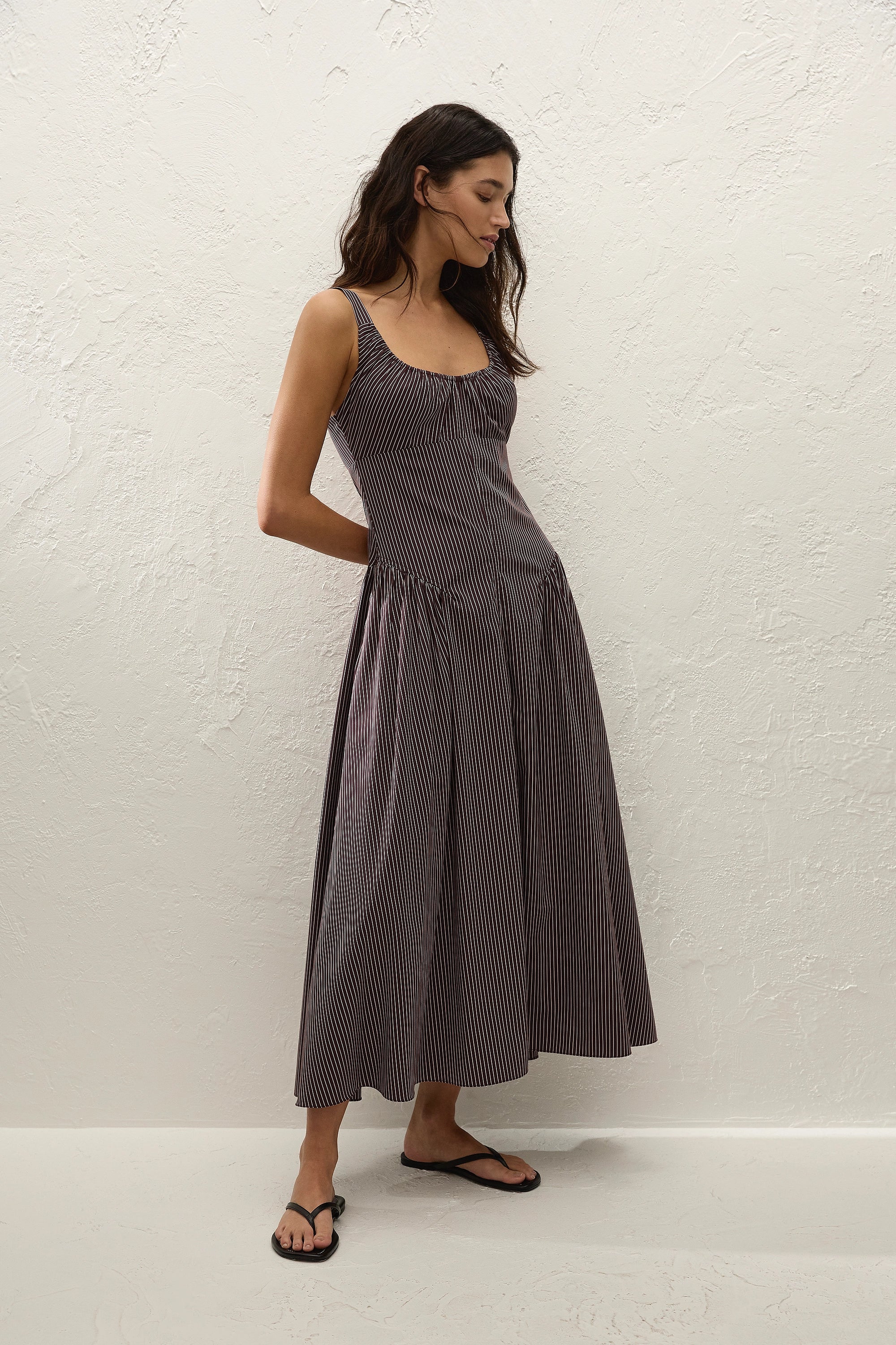 Olas Midi Dress Rocio Pinstripe Chocolate Plum - Image 4