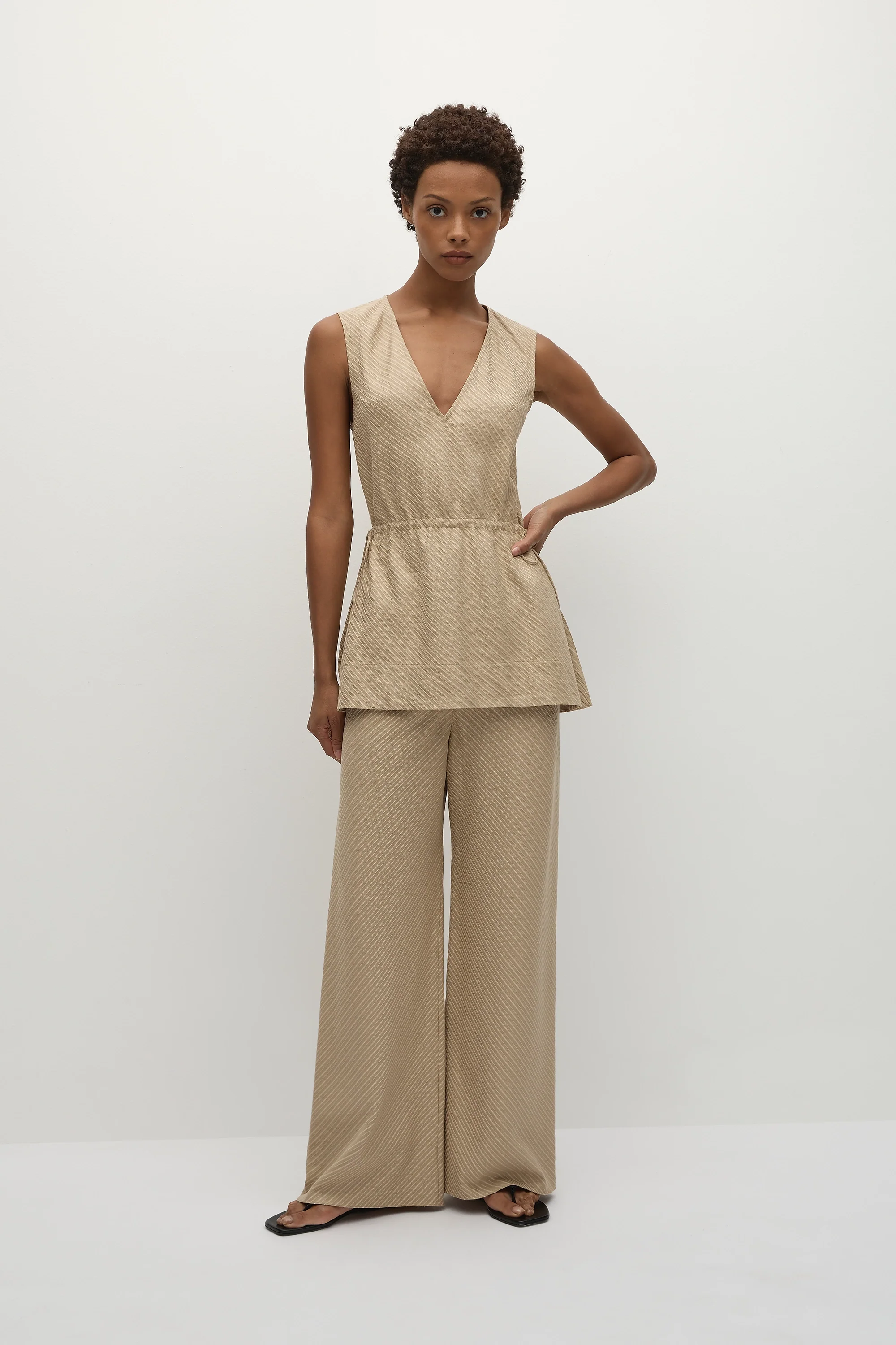 Selan Top Pinstripe Fawn White - Final Sale