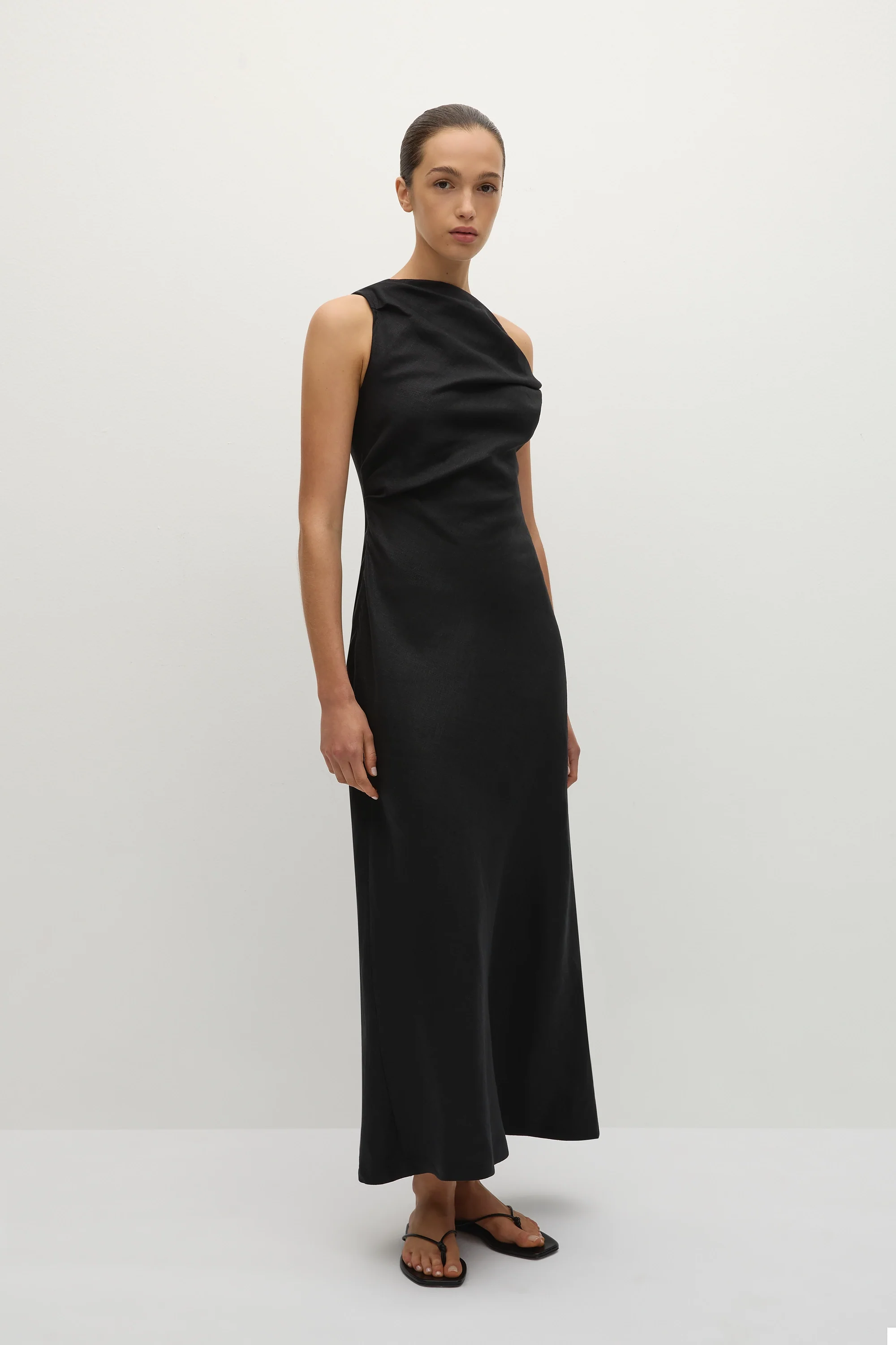 Suis Midi Dress Black - Final Sale - Image 3
