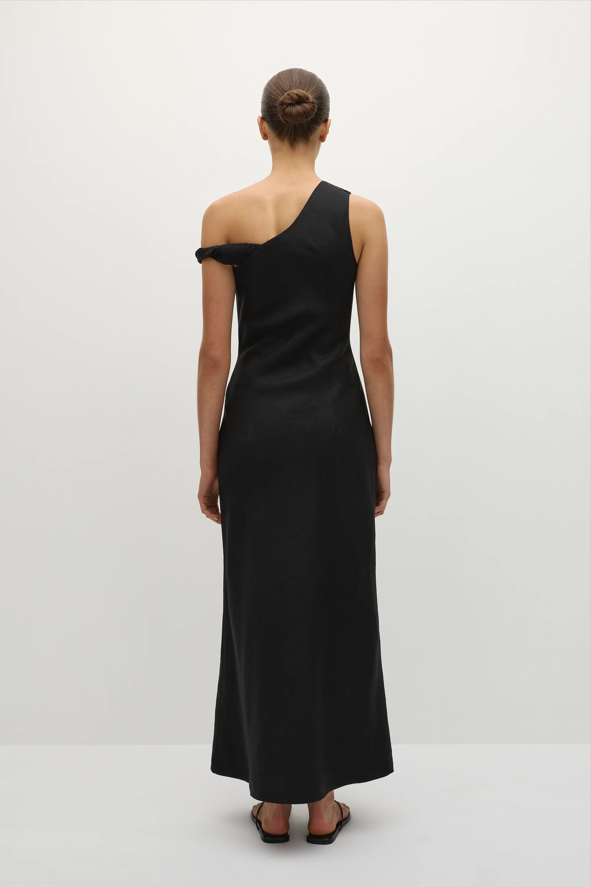 Suis Midi Dress Black - Final Sale - Image 4